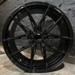 Диск Replica ST SL525 9x21 5x112 ET35.0 D66.6 Gloss Black