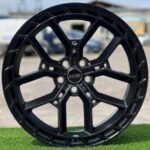 Диск Replica ST Rover 5589 10x22 5x120 ET37.0 D72.6 Satin Black
